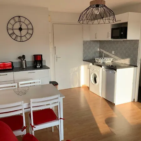 Apartment T2, Acces Direct Plage, Proche Thalasso